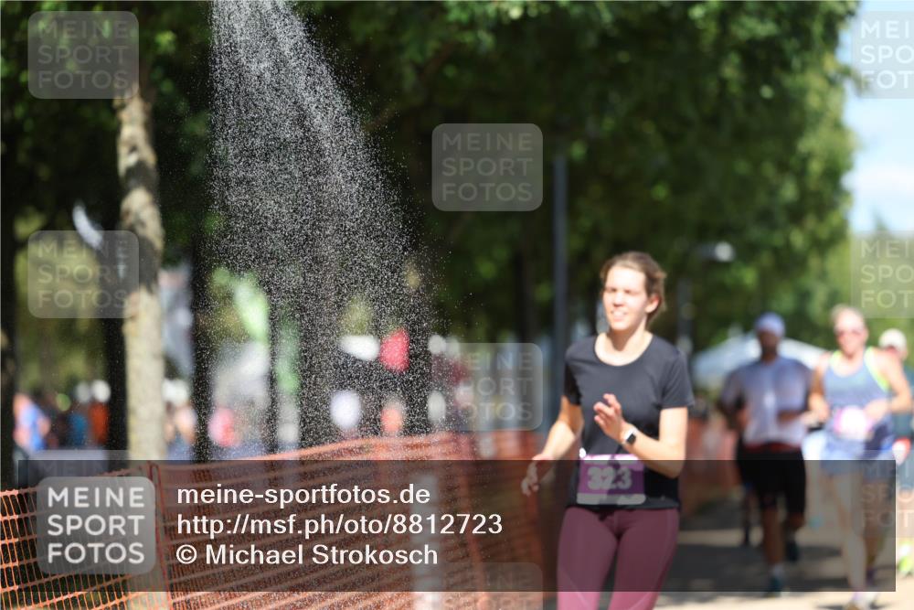 07.09.2025 - 19. Norderstedt Triathlon Michael Strokosch http://msf.ph/oto/8812723 07.09.2025 13:30:03 Laufen 193, 206, 323, 351, 354, 359 meine-sportfotos.de