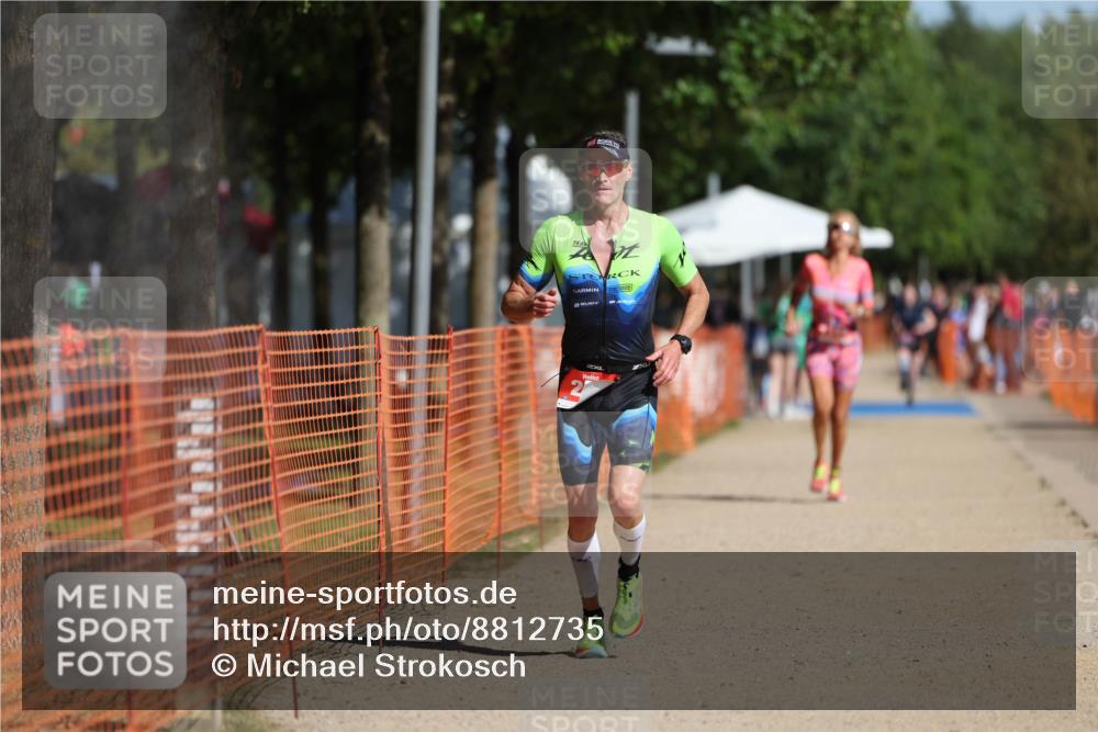 07.09.2025 - 19. Norderstedt Triathlon Michael Strokosch http://msf.ph/oto/8812735 07.09.2025 11:42:08 Laufen 200, 1180, 1314 meine-sportfotos.de