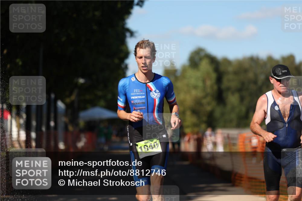 07.09.2025 - 19. Norderstedt Triathlon Michael Strokosch http://msf.ph/oto/8812746 07.09.2025 15:25:01 Laufen 963, 1506 meine-sportfotos.de
