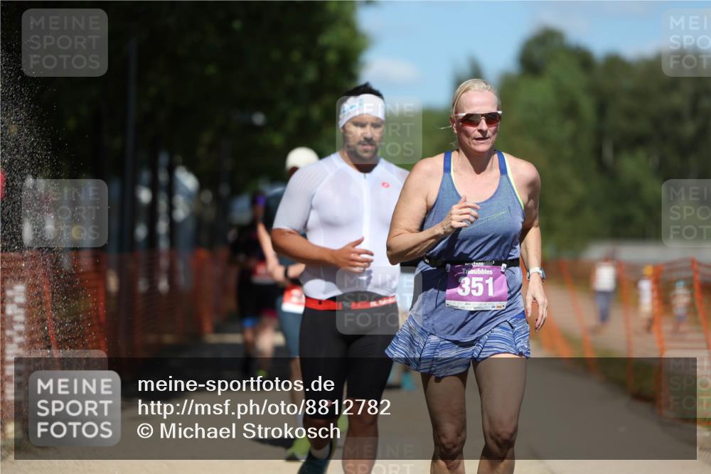 07.09.2025 - 19. Norderstedt Triathlon Michael Strokosch http://msf.ph/oto/8812782 07.09.2025 13:30:07 Laufen 137, 193, 206, 323, 351, 354, 359 meine-sportfotos.de