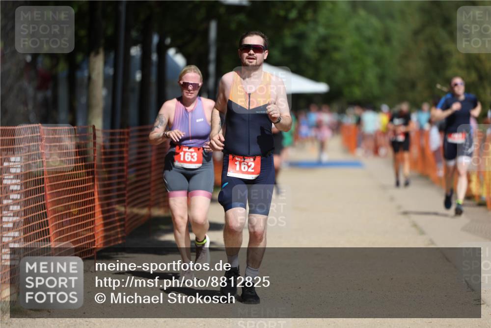 07.09.2025 - 19. Norderstedt Triathlon Michael Strokosch http://msf.ph/oto/8812825 07.09.2025 12:51:23 Laufen 162, 163, 273, 761 meine-sportfotos.de