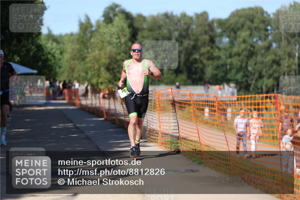 07.09.2025 - 19. Norderstedt Triathlon Michael Strokosch http://msf.ph/oto/8812826 07.09.2025 15:25:31 Laufen 411, 1005 meine-sportfotos.de