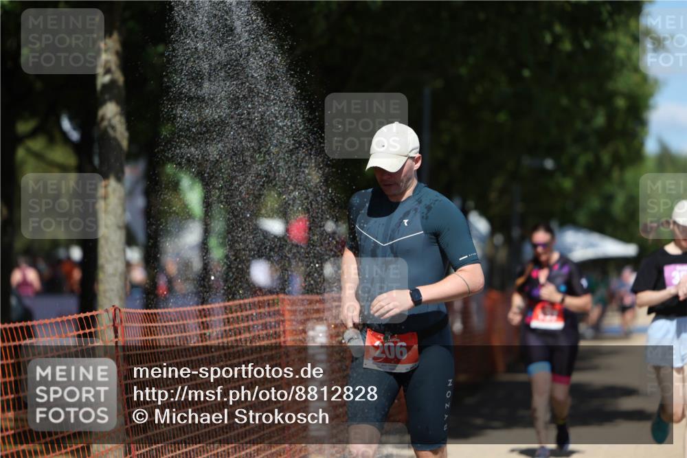 07.09.2025 - 19. Norderstedt Triathlon Michael Strokosch http://msf.ph/oto/8812828 07.09.2025 13:30:09 Laufen 137, 193, 206, 351, 354, 359 meine-sportfotos.de