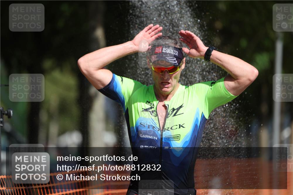 07.09.2025 - 19. Norderstedt Triathlon Michael Strokosch http://msf.ph/oto/8812832 07.09.2025 11:42:12 Laufen 200, 1314 meine-sportfotos.de