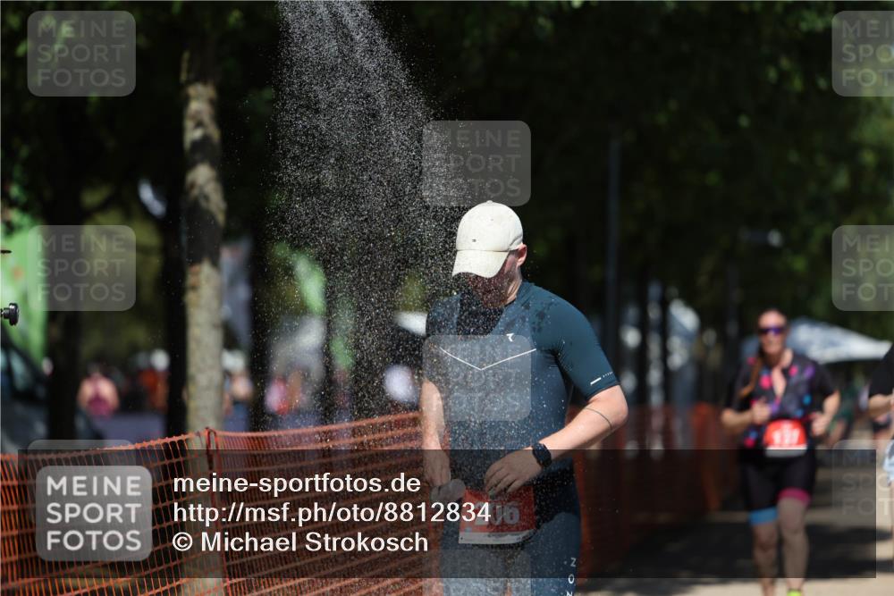 07.09.2025 - 19. Norderstedt Triathlon Michael Strokosch http://msf.ph/oto/8812834 07.09.2025 13:30:10 Laufen 137, 193, 206, 351, 354 meine-sportfotos.de