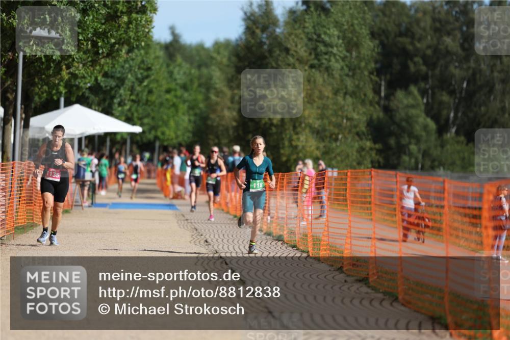 07.09.2025 - 19. Norderstedt Triathlon Michael Strokosch http://msf.ph/oto/8812838 07.09.2025 10:43:51 Laufen 118 meine-sportfotos.de
