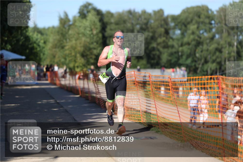 07.09.2025 - 19. Norderstedt Triathlon Michael Strokosch http://msf.ph/oto/8812839 07.09.2025 15:25:31 Laufen 411, 1005 meine-sportfotos.de