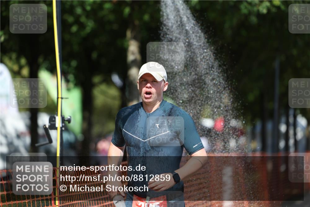 07.09.2025 - 19. Norderstedt Triathlon Michael Strokosch http://msf.ph/oto/8812859 07.09.2025 13:30:10 Laufen 137, 193, 206, 351, 354 meine-sportfotos.de