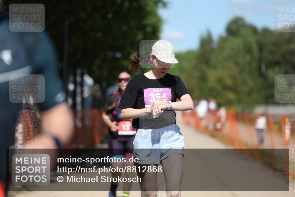 07.09.2025 - 19. Norderstedt Triathlon Michael Strokosch http://msf.ph/oto/8812868 07.09.2025 13:30:12 Laufen 137, 193, 206, 354 meine-sportfotos.de