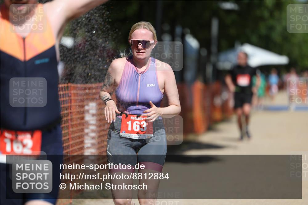 07.09.2025 - 19. Norderstedt Triathlon Michael Strokosch http://msf.ph/oto/8812884 07.09.2025 12:51:26 Laufen 162, 163, 761, 1331 meine-sportfotos.de