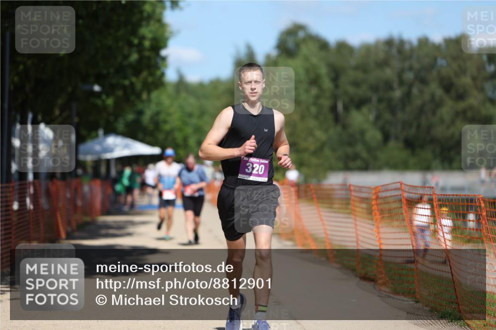 07.09.2025 - 19. Norderstedt Triathlon Michael Strokosch http://msf.ph/oto/8812901 07.09.2025 13:30:24 Laufen 241, 320 meine-sportfotos.de