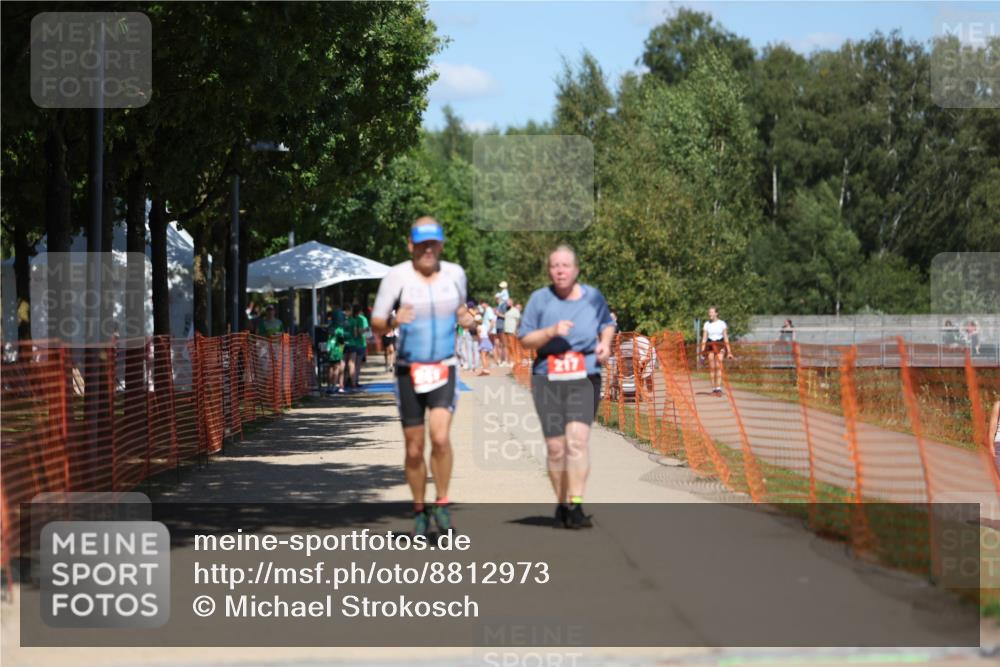 07.09.2025 - 19. Norderstedt Triathlon Michael Strokosch http://msf.ph/oto/8812973 07.09.2025 13:30:28 Laufen 217, 241, 320 meine-sportfotos.de