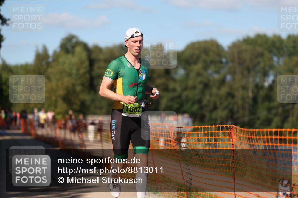07.09.2025 - 19. Norderstedt Triathlon Michael Strokosch http://msf.ph/oto/8813011 07.09.2025 15:26:02 Laufen 1502 meine-sportfotos.de