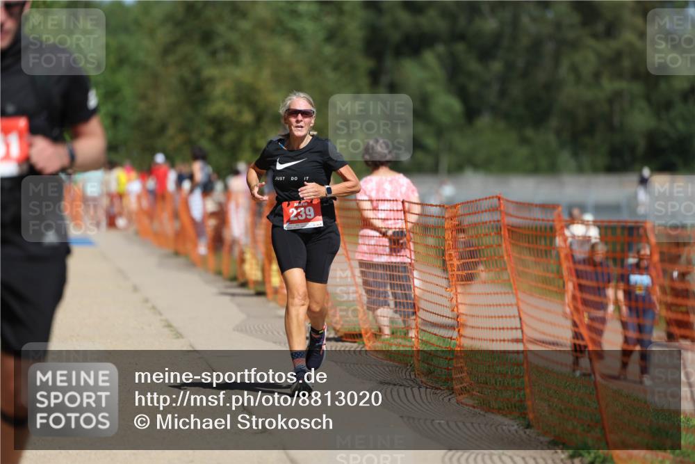 07.09.2025 - 19. Norderstedt Triathlon Michael Strokosch http://msf.ph/oto/8813020 07.09.2025 12:51:34 Laufen 239, 761, 1331 meine-sportfotos.de