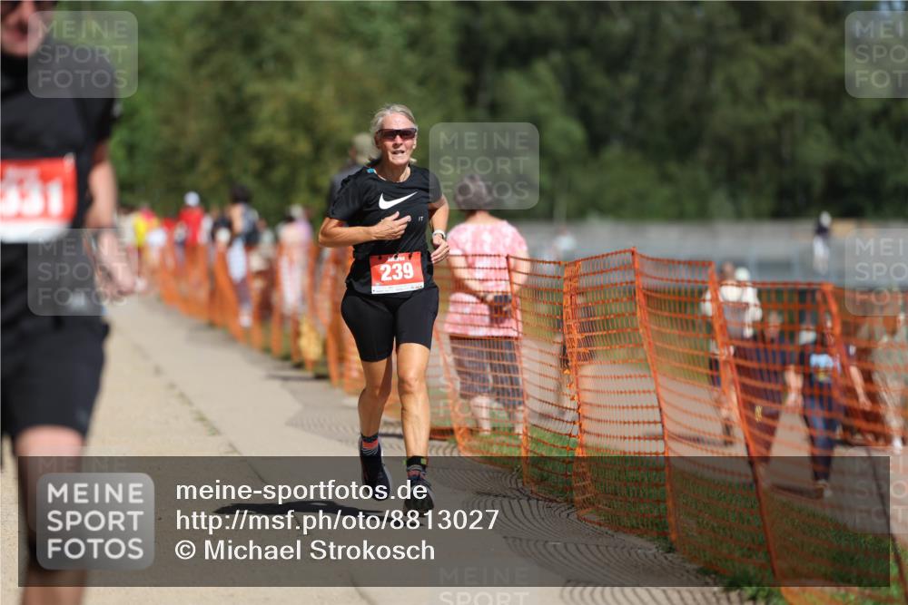 07.09.2025 - 19. Norderstedt Triathlon Michael Strokosch http://msf.ph/oto/8813027 07.09.2025 12:51:34 Laufen 239, 761, 1331 meine-sportfotos.de