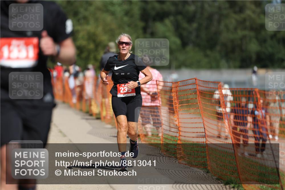 07.09.2025 - 19. Norderstedt Triathlon Michael Strokosch http://msf.ph/oto/8813041 07.09.2025 12:51:35 Laufen 239, 761, 1331 meine-sportfotos.de