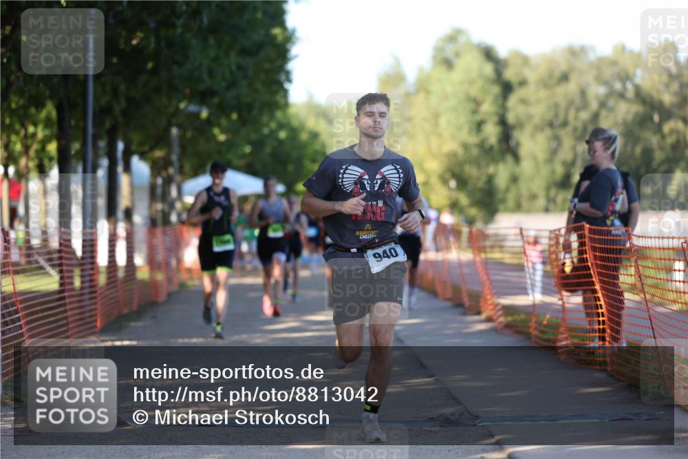 07.09.2025 - 19. Norderstedt Triathlon Michael Strokosch http://msf.ph/oto/8813042 07.09.2025 16:22:52 Laufen 448, 449, 458, 539, 917, 940, 1084, 1096, 1629 meine-sportfotos.de