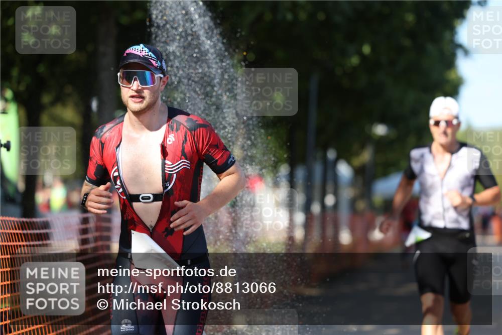 07.09.2025 - 19. Norderstedt Triathlon Michael Strokosch http://msf.ph/oto/8813066 07.09.2025 15:26:31 Laufen 1404 meine-sportfotos.de