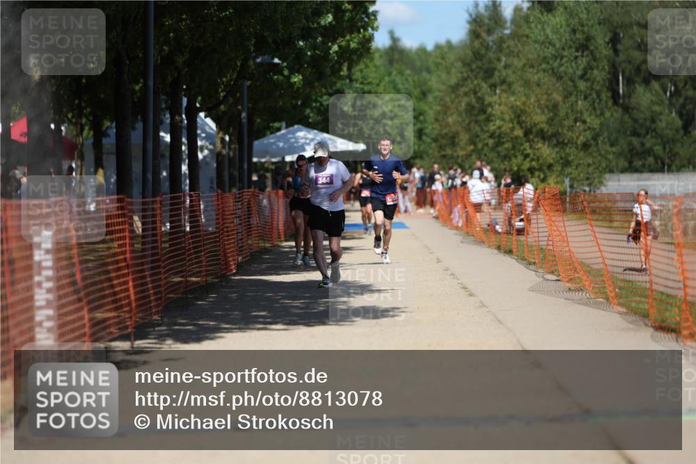 07.09.2025 - 19. Norderstedt Triathlon Michael Strokosch http://msf.ph/oto/8813078 07.09.2025 13:30:43 Laufen 344, 1299 meine-sportfotos.de