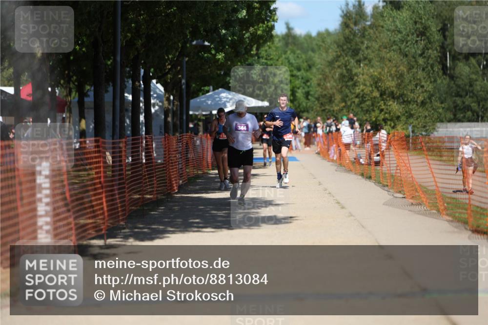 07.09.2025 - 19. Norderstedt Triathlon Michael Strokosch http://msf.ph/oto/8813084 07.09.2025 13:30:43 Laufen 344, 1299 meine-sportfotos.de