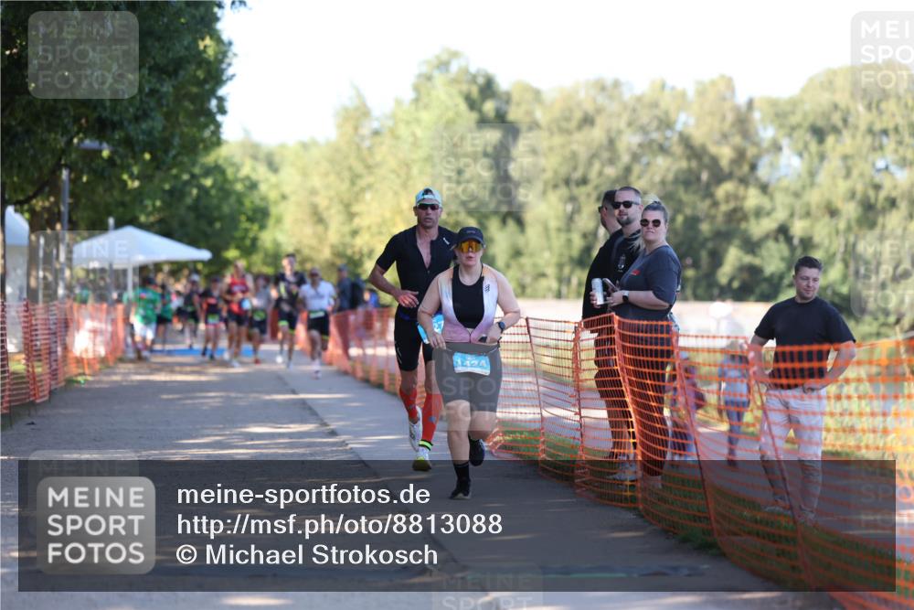 07.09.2025 - 19. Norderstedt Triathlon Michael Strokosch http://msf.ph/oto/8813088 07.09.2025 16:23:03 Laufen 403, 455, 458, 927, 1424, 1629 meine-sportfotos.de