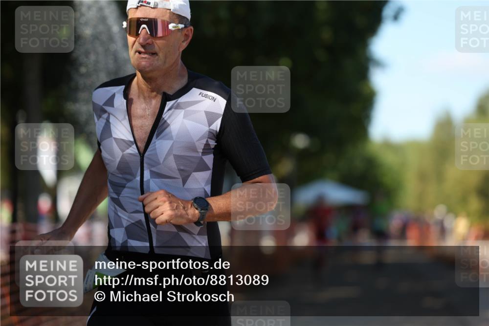 07.09.2025 - 19. Norderstedt Triathlon Michael Strokosch http://msf.ph/oto/8813089 07.09.2025 15:26:32 Laufen 1404 meine-sportfotos.de