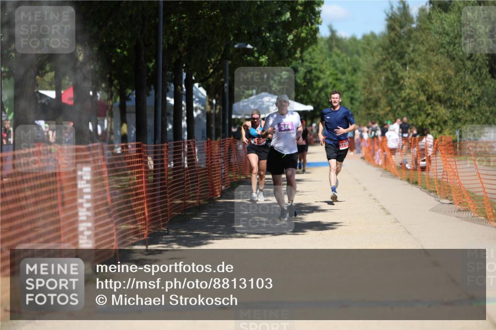 07.09.2025 - 19. Norderstedt Triathlon Michael Strokosch http://msf.ph/oto/8813103 07.09.2025 13:30:44 Laufen 344, 1299, 1385 meine-sportfotos.de