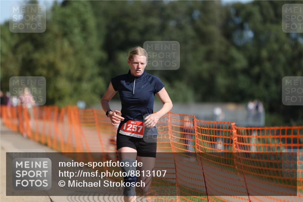 07.09.2025 - 19. Norderstedt Triathlon Michael Strokosch http://msf.ph/oto/8813107 07.09.2025 11:42:26 Laufen 1257 meine-sportfotos.de