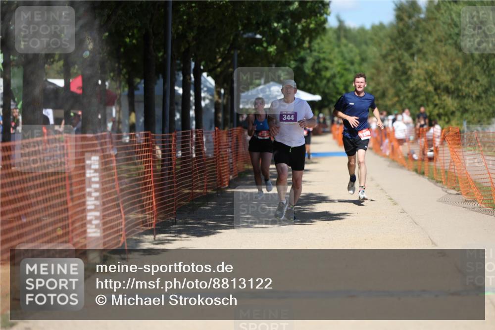 07.09.2025 - 19. Norderstedt Triathlon Michael Strokosch http://msf.ph/oto/8813122 07.09.2025 13:30:45 Laufen 344, 1299, 1385 meine-sportfotos.de