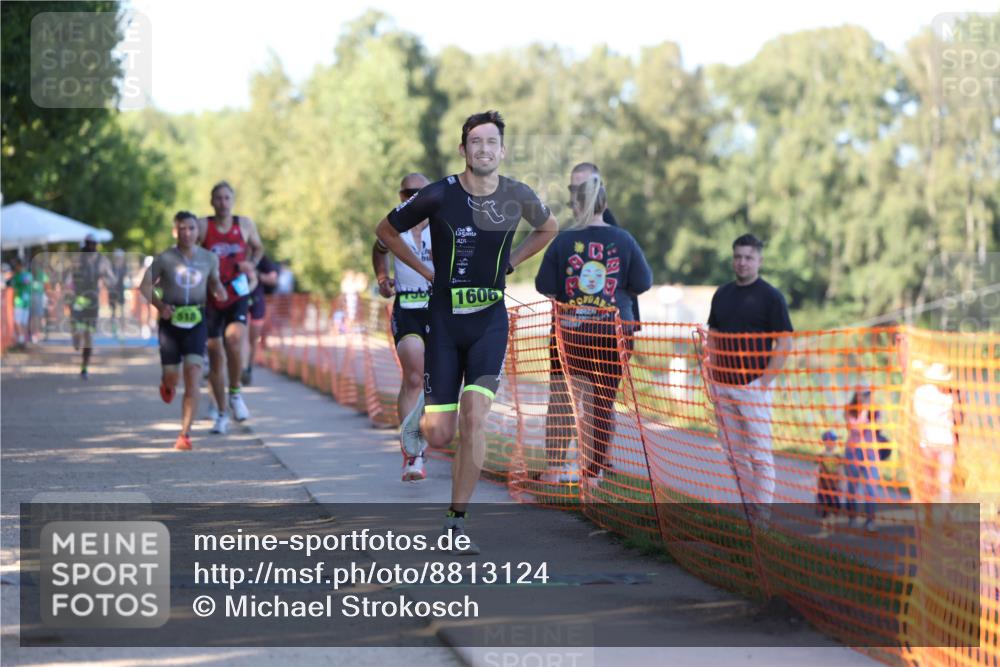 07.09.2025 - 19. Norderstedt Triathlon Michael Strokosch http://msf.ph/oto/8813124 07.09.2025 16:23:13 Laufen 362, 518, 543, 878, 943, 1588, 1606 meine-sportfotos.de