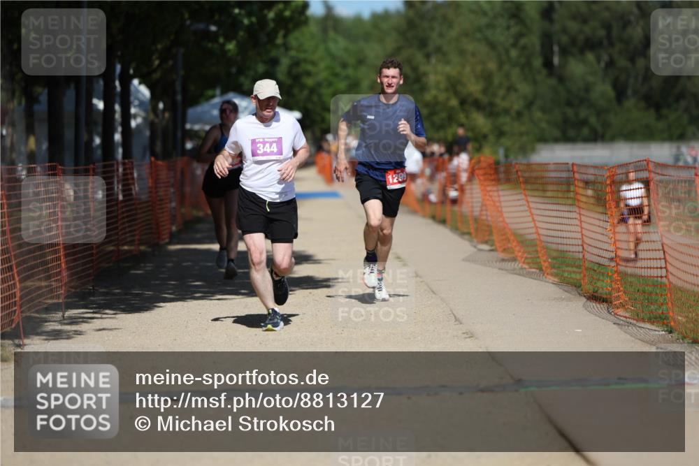 07.09.2025 - 19. Norderstedt Triathlon Michael Strokosch http://msf.ph/oto/8813127 07.09.2025 13:30:47 Laufen 344, 1299, 1385 meine-sportfotos.de