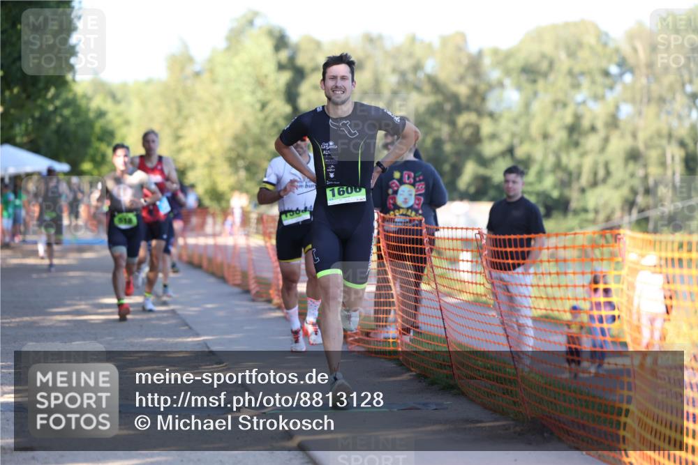 07.09.2025 - 19. Norderstedt Triathlon Michael Strokosch http://msf.ph/oto/8813128 07.09.2025 16:23:13 Laufen 362, 518, 543, 878, 943, 1588, 1606 meine-sportfotos.de