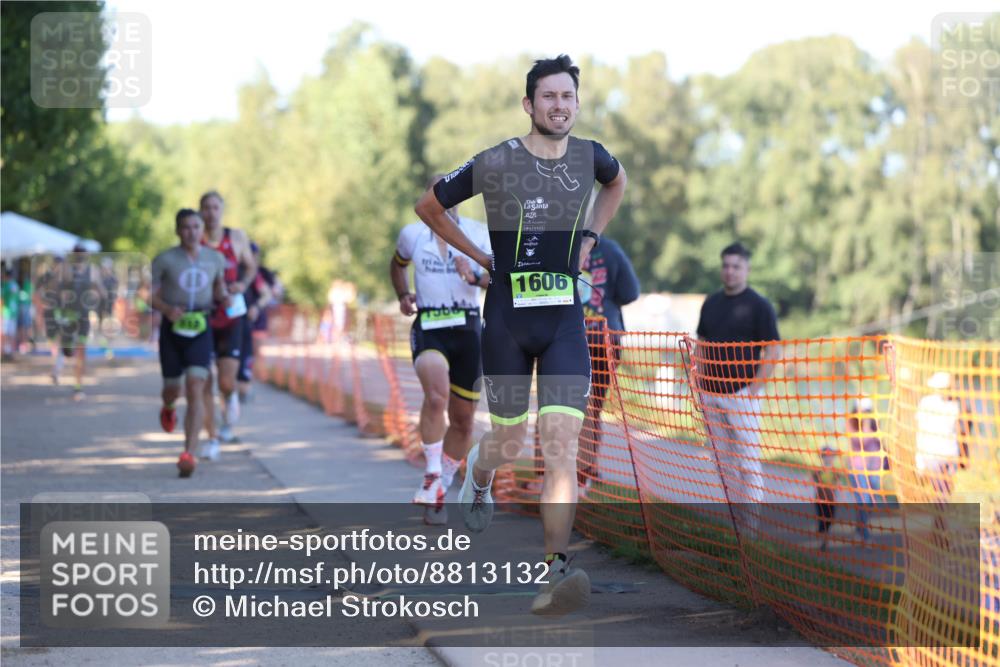 07.09.2025 - 19. Norderstedt Triathlon Michael Strokosch http://msf.ph/oto/8813132 07.09.2025 16:23:13 Laufen 362, 518, 543, 878, 943, 1588, 1606 meine-sportfotos.de