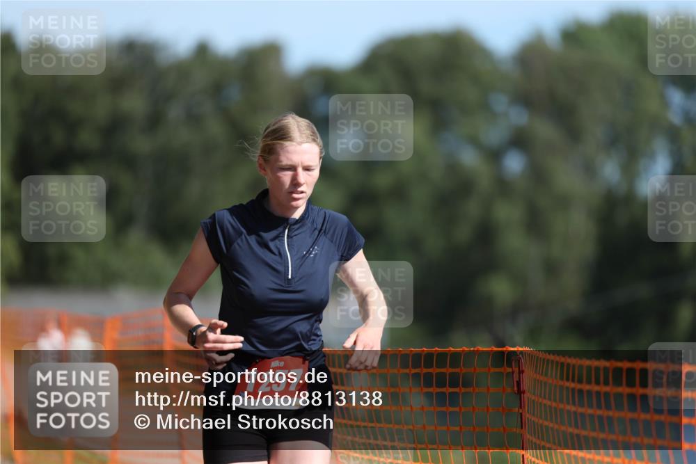 07.09.2025 - 19. Norderstedt Triathlon Michael Strokosch http://msf.ph/oto/8813138 07.09.2025 11:42:27 Laufen 1257 meine-sportfotos.de