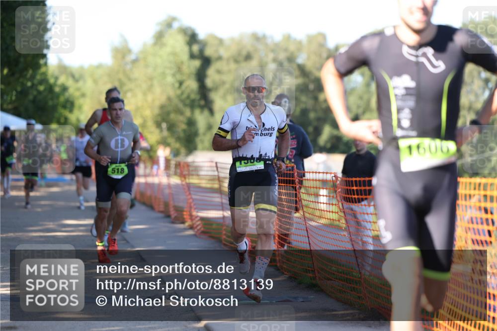 07.09.2025 - 19. Norderstedt Triathlon Michael Strokosch http://msf.ph/oto/8813139 07.09.2025 16:23:14 Laufen 362, 518, 543, 878, 943, 1588, 1606 meine-sportfotos.de