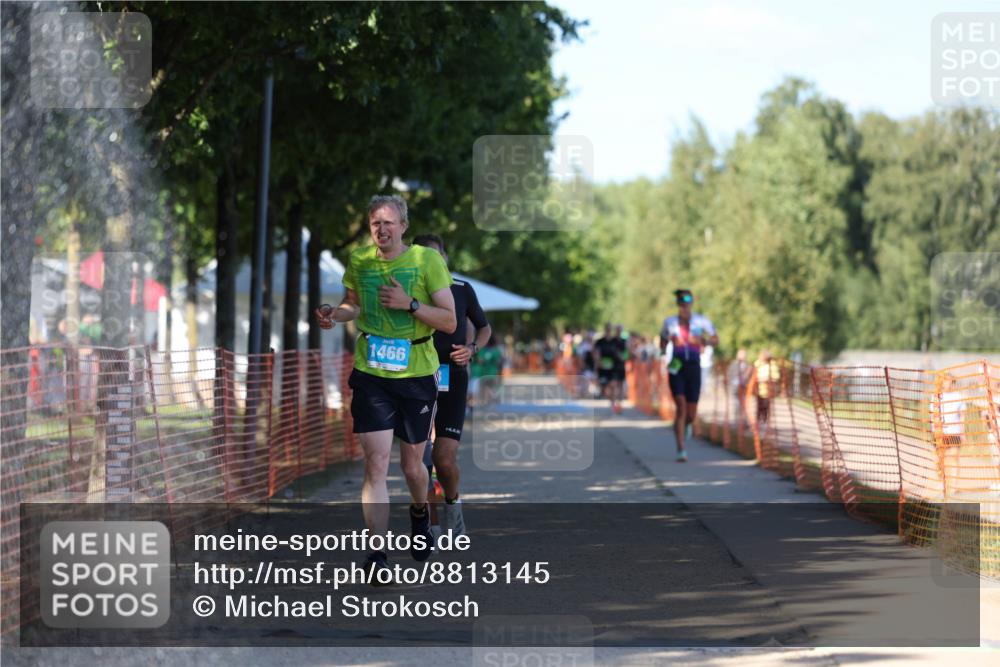 07.09.2025 - 19. Norderstedt Triathlon Michael Strokosch http://msf.ph/oto/8813145 07.09.2025 15:26:41 Laufen 428, 475, 986, 1404, 1466 meine-sportfotos.de