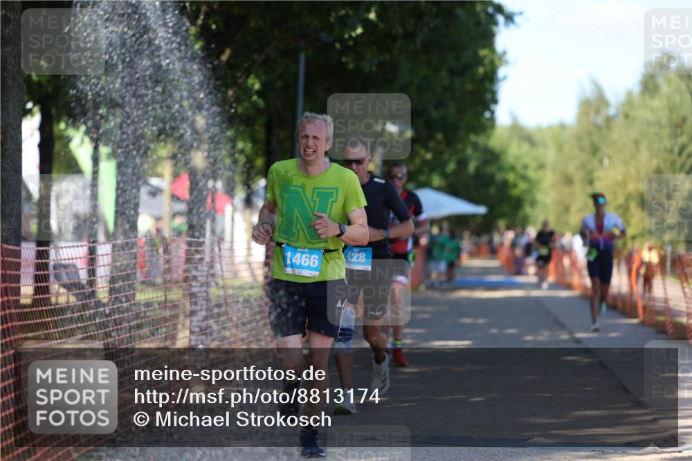 07.09.2025 - 19. Norderstedt Triathlon Michael Strokosch http://msf.ph/oto/8813174 07.09.2025 15:26:42 Laufen 428, 475, 986, 1404, 1466 meine-sportfotos.de