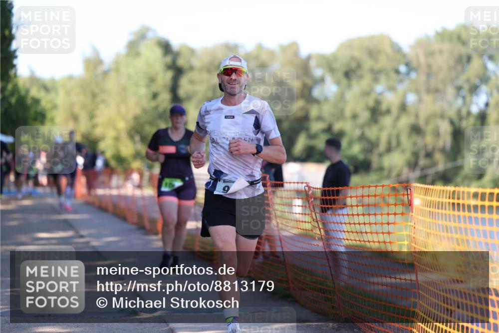 07.09.2025 - 19. Norderstedt Triathlon Michael Strokosch http://msf.ph/oto/8813179 07.09.2025 16:23:21 Laufen 362, 518, 537, 538, 543, 878, 943, 1046, 1433, 1561 meine-sportfotos.de