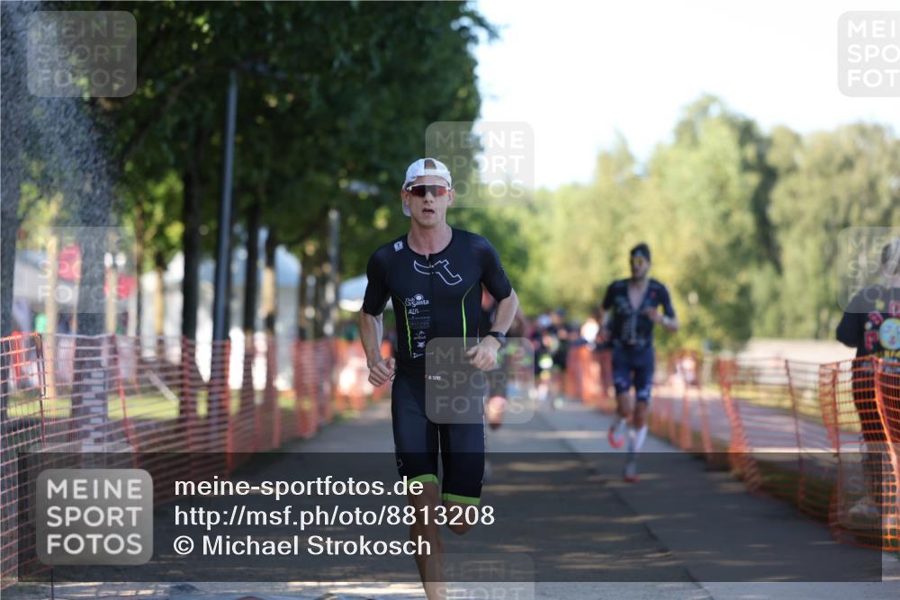 07.09.2025 - 19. Norderstedt Triathlon Michael Strokosch http://msf.ph/oto/8813208 07.09.2025 16:23:25 Laufen 494, 537, 538, 543, 943, 1046, 1433, 1561 meine-sportfotos.de