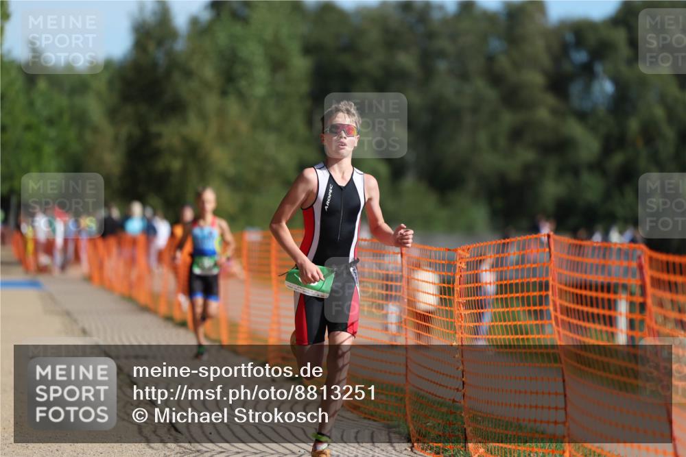 07.09.2025 - 19. Norderstedt Triathlon Michael Strokosch http://msf.ph/oto/8813251 07.09.2025 10:44:08 Laufen 96, 109, 134 meine-sportfotos.de
