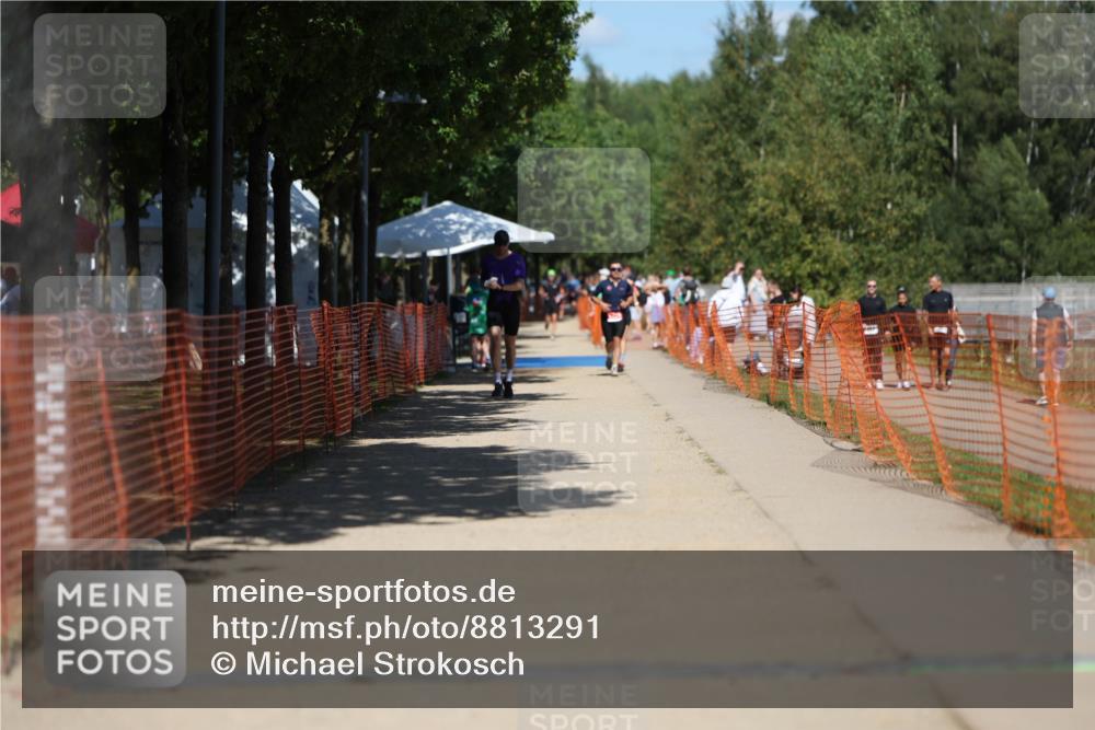 07.09.2025 - 19. Norderstedt Triathlon Michael Strokosch http://msf.ph/oto/8813291 07.09.2025 13:31:07 Laufen 224 meine-sportfotos.de