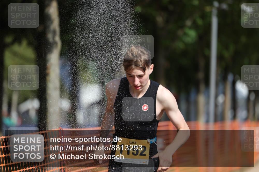 07.09.2025 - 19. Norderstedt Triathlon Michael Strokosch http://msf.ph/oto/8813293 07.09.2025 11:42:36 Laufen 1152, 1395 meine-sportfotos.de