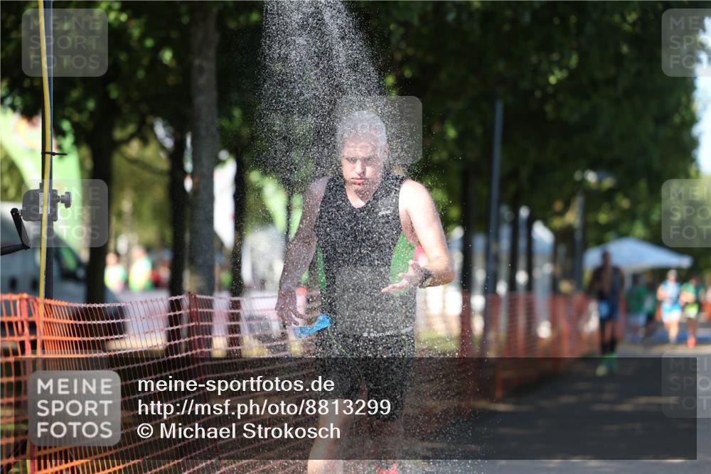07.09.2025 - 19. Norderstedt Triathlon Michael Strokosch http://msf.ph/oto/8813299 07.09.2025 15:27:04 Laufen 391 meine-sportfotos.de