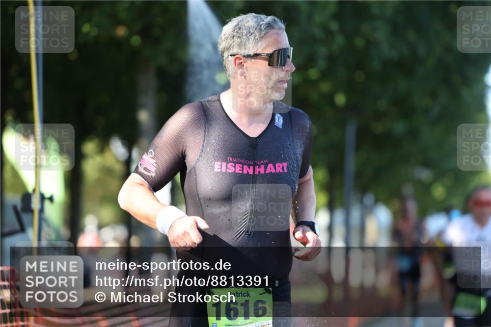 07.09.2025 - 19. Norderstedt Triathlon Michael Strokosch http://msf.ph/oto/8813391 07.09.2025 16:23:49 Laufen 527, 937, 1080, 1091, 1415, 1429, 1453, 1589, 1616, 1626 meine-sportfotos.de