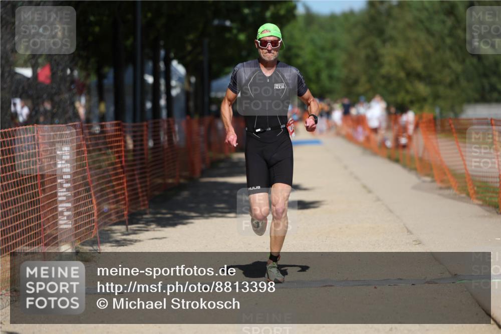 07.09.2025 - 19. Norderstedt Triathlon Michael Strokosch http://msf.ph/oto/8813398 07.09.2025 13:31:33 Laufen 209 meine-sportfotos.de