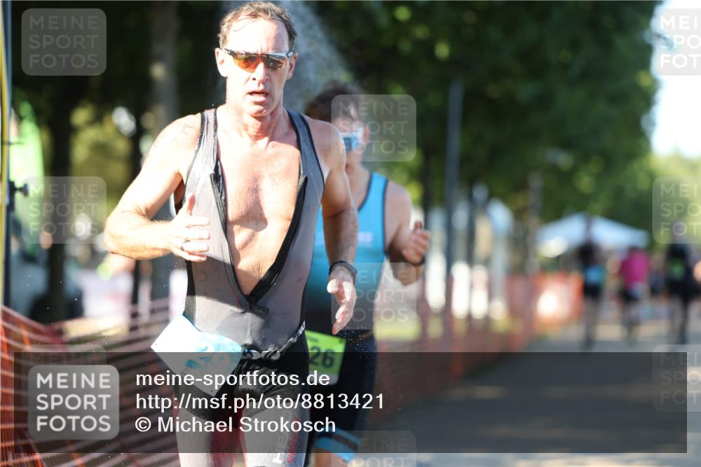 07.09.2025 - 19. Norderstedt Triathlon Michael Strokosch http://msf.ph/oto/8813421 07.09.2025 16:23:54 Laufen 889, 937, 1080, 1429, 1589, 1601, 1626 meine-sportfotos.de