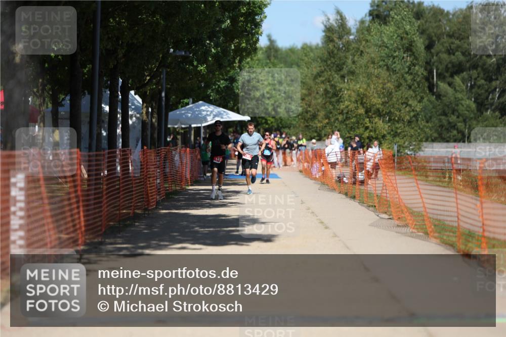 07.09.2025 - 19. Norderstedt Triathlon Michael Strokosch http://msf.ph/oto/8813429 07.09.2025 13:31:46 Laufen 341 meine-sportfotos.de