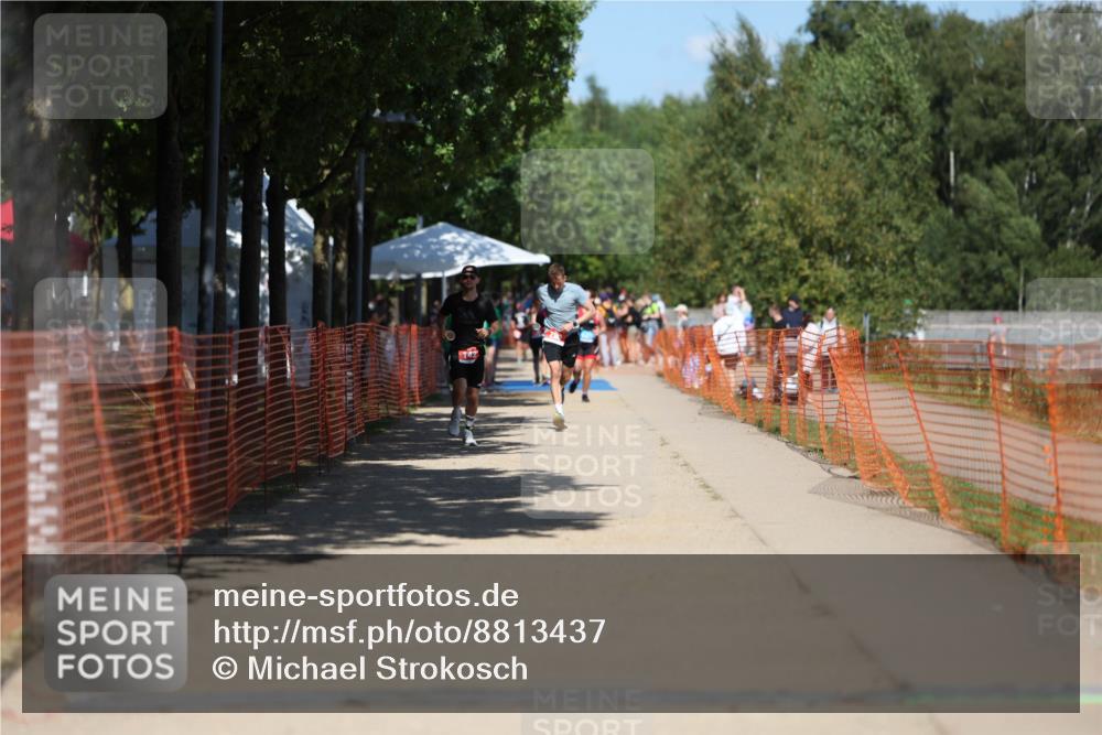 07.09.2025 - 19. Norderstedt Triathlon Michael Strokosch http://msf.ph/oto/8813437 07.09.2025 13:31:47 Laufen 341 meine-sportfotos.de