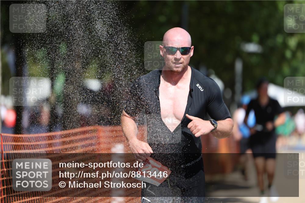07.09.2025 - 19. Norderstedt Triathlon Michael Strokosch http://msf.ph/oto/8813446 07.09.2025 12:52:14 Laufen 218, 282, 1296 meine-sportfotos.de