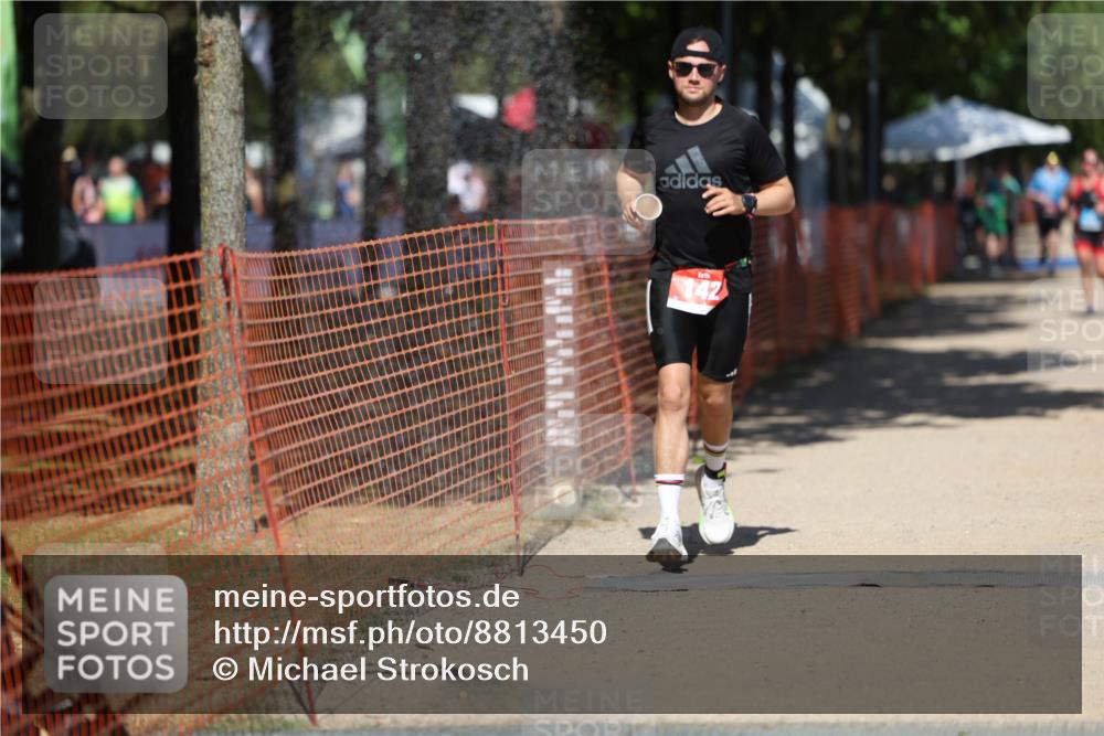07.09.2025 - 19. Norderstedt Triathlon Michael Strokosch http://msf.ph/oto/8813450 07.09.2025 13:31:55 Laufen 142, 790 meine-sportfotos.de